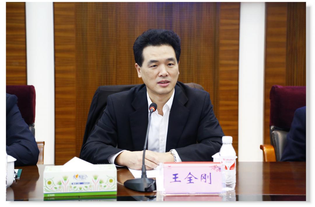 農(nóng)行湖北省分行副行長(zhǎng)王全剛一行到訪宜化集團(tuán)(圖3)