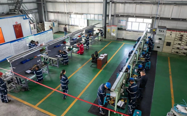 新疆宜化礦業(yè)舉辦第三屆職業(yè)技能大賽(圖1)