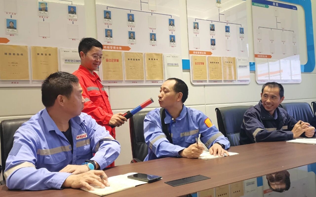 筑牢安全防護網(wǎng),磷化工公司這樣過“雙節(jié)”(圖1) 筑牢安全防護網(wǎng),磷化工公司這樣過“雙節(jié)”(圖1)