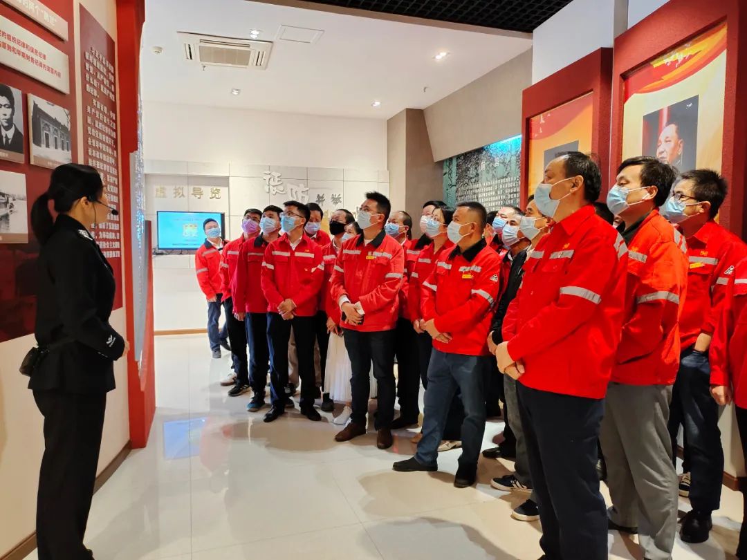 化機公司組織黨員干部、敏感崗位職工到宜昌市參觀學習(圖1) 圖片